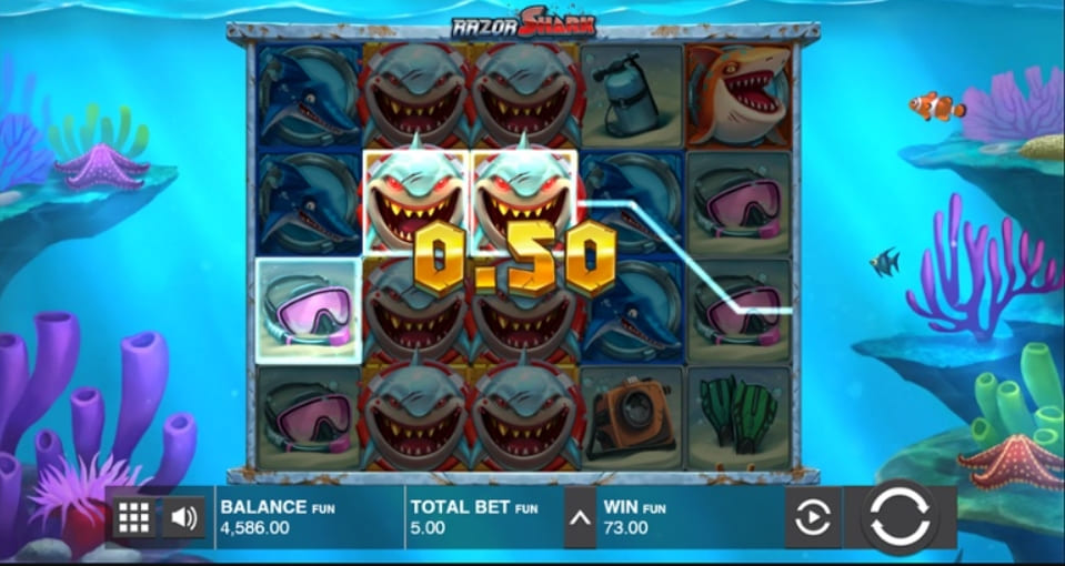 Razor Shark app gameplay.